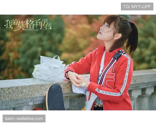 余依婷赛场像邻家妹妹，换下球衣背起一排名牌包我直接懵